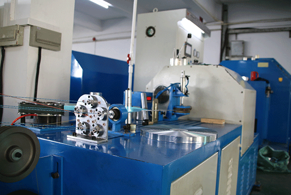 精密絞線(xiàn)機(jī)